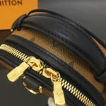 Louis Vuitton Mini Boite Chapeau Handbag M68276 Apricot